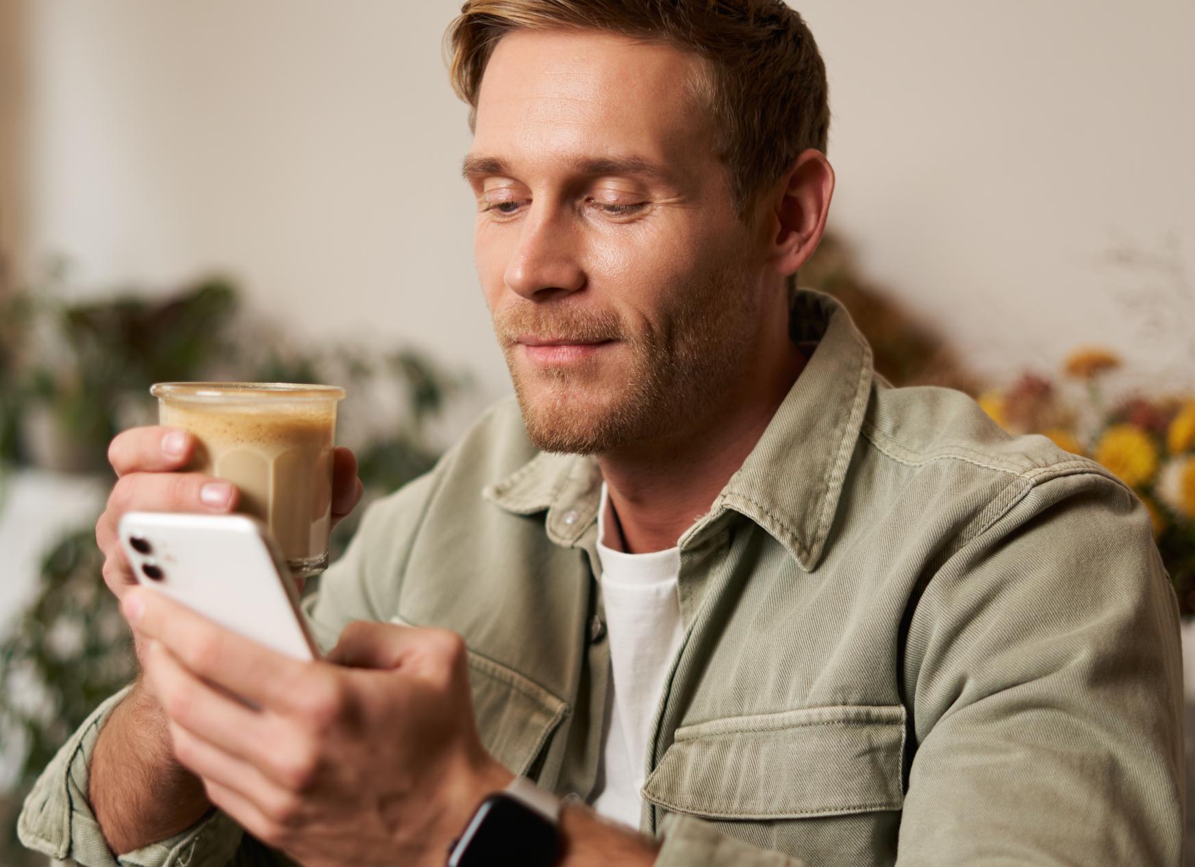 Абоненты «МегаФона» теперь могут управлять своими сим-картами через «Госуслуги»