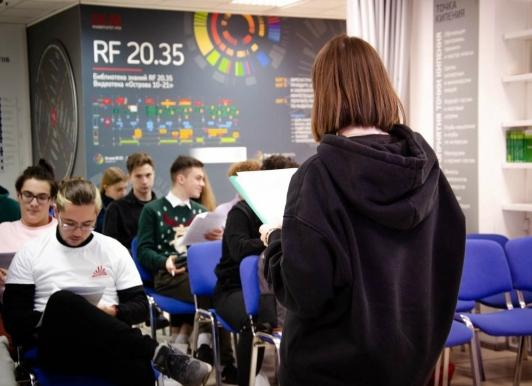 Более 2,1 миллиона школьников узнали о технологиях в интернет-торговле на «Уроке цифры» от Ozon Tech